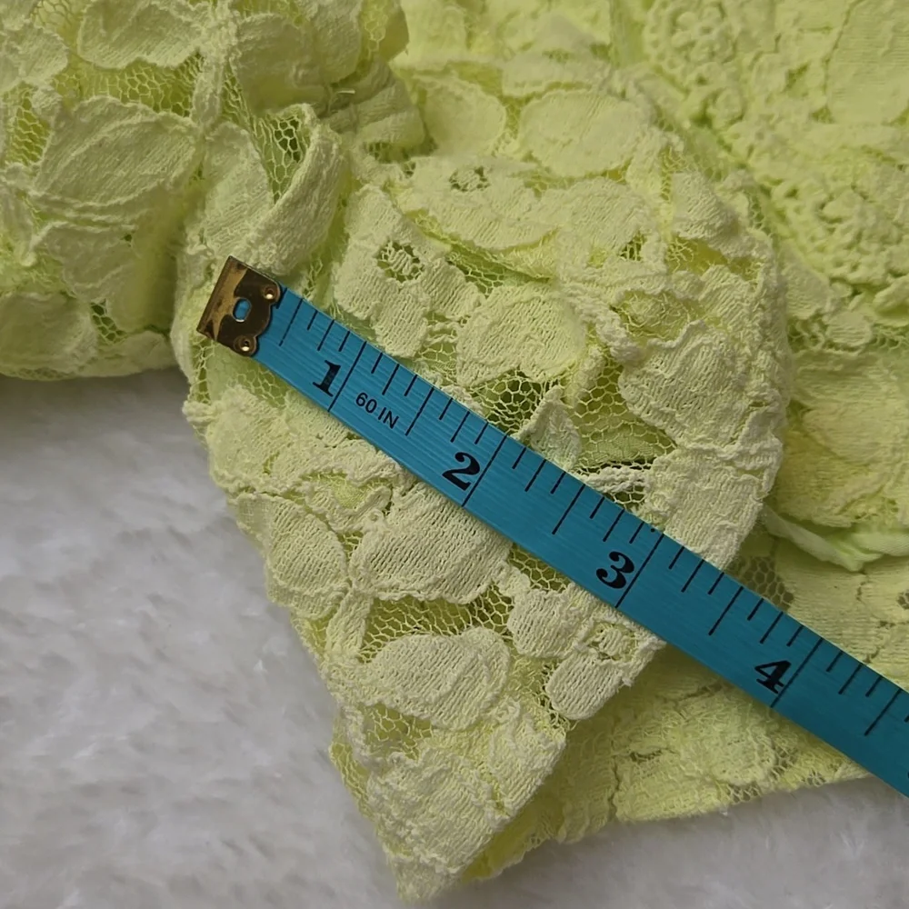 Abercrombie Kids Neon Green Shorts, Girls 13/14, Great Condition